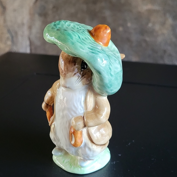 Beatrix Potter's "Benjamin Bunny" 🐰 - Picture 1 of 6